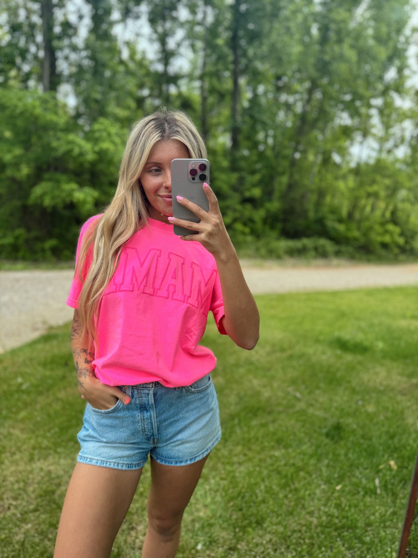 Mama Puff Tee